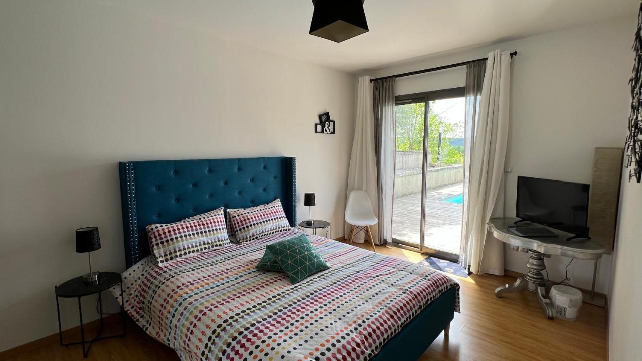 Marquis De Carrou Bed & Breakfast Rochefort-Samson ภายนอก รูปภาพ